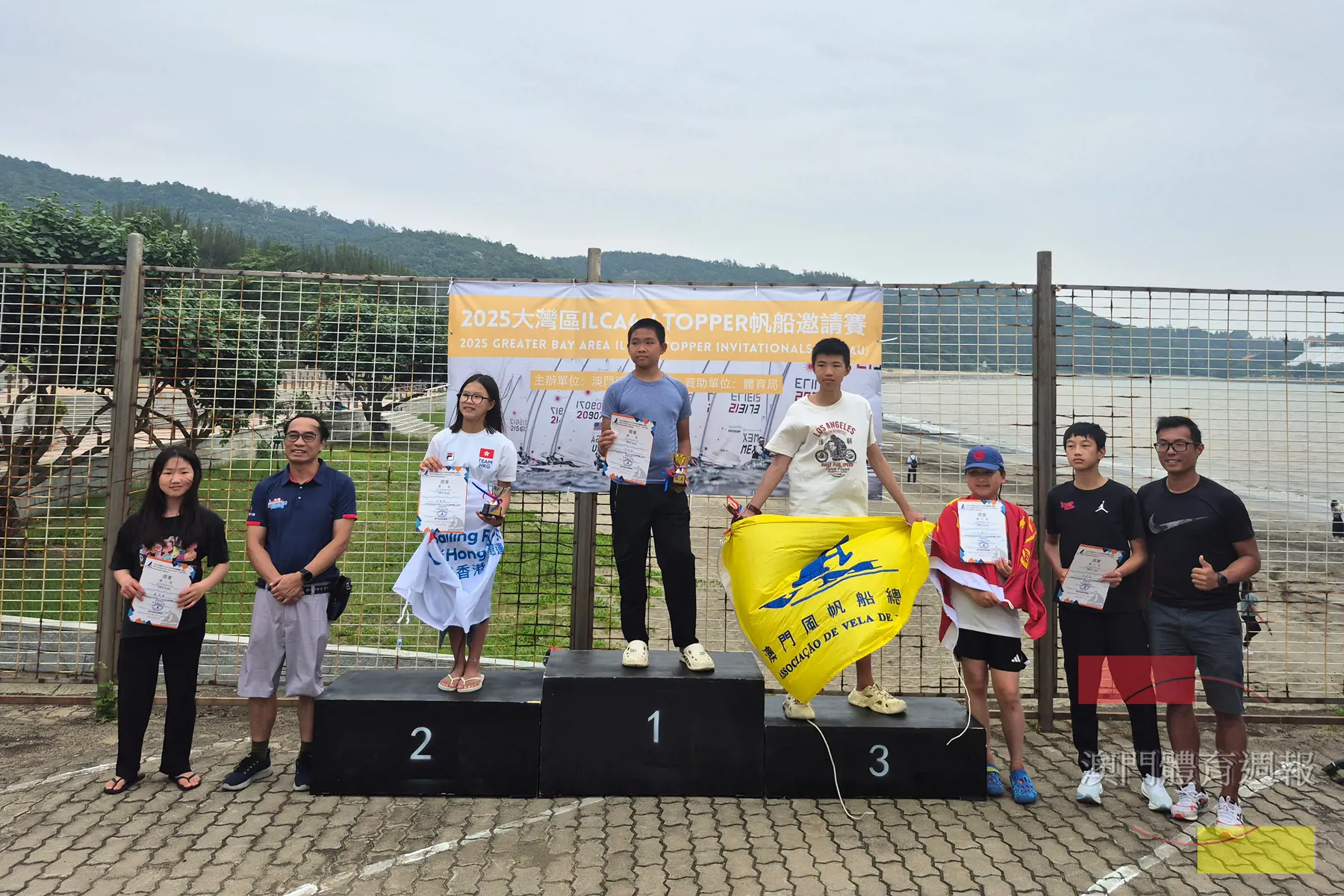 許樂山（右4）在TOPPER（U15）級別摘季.jpg