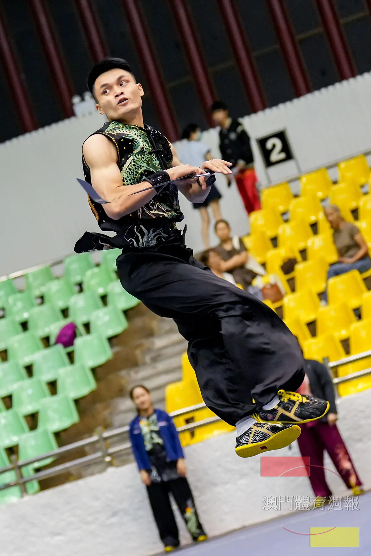 黃俊華於男子南刀亮相.jpg