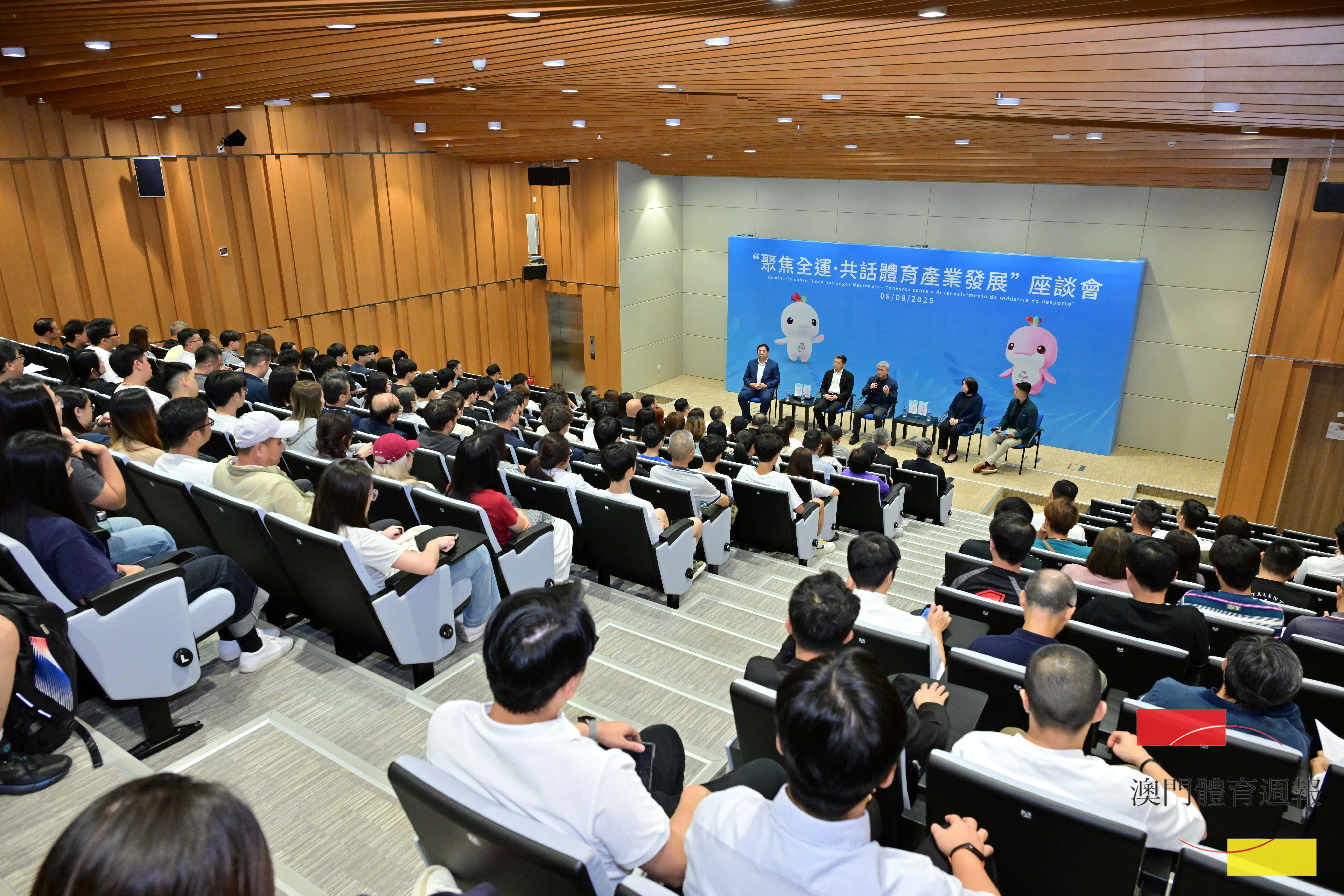 news129719_04.JPG