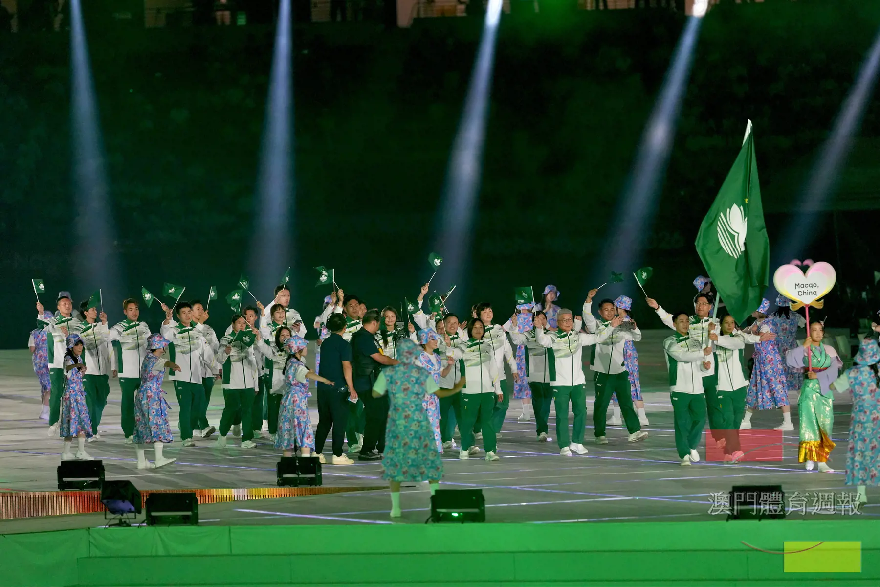 澳門隊於亞運開幕式進場.jpg
