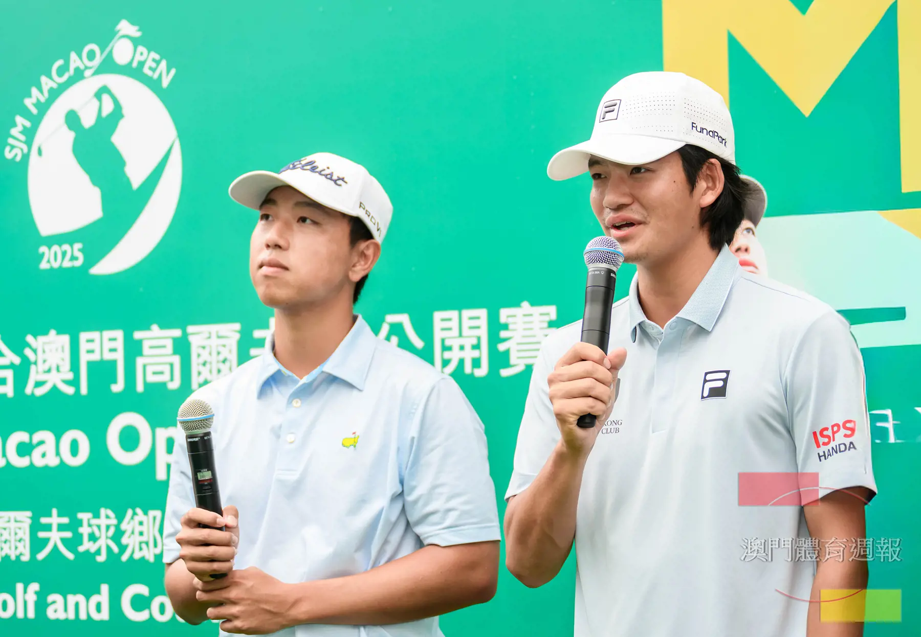 許龍一（右）及史毅分享職業歷程及示範高球技巧.jpg