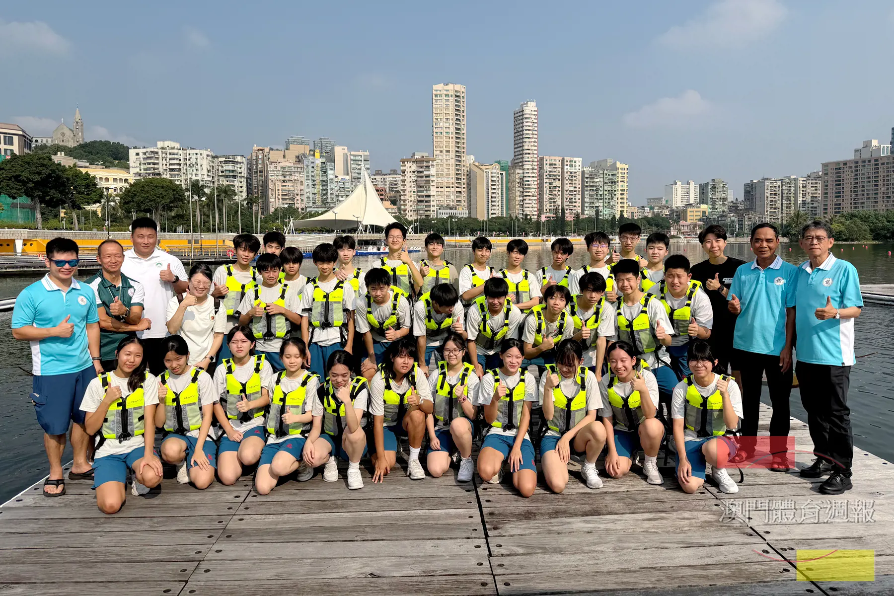 路環培正師生在南灣湖體驗龍舟運動.jpg