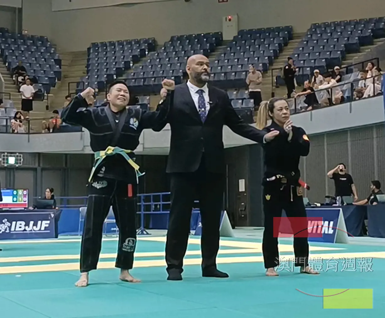 袁斯雯負偒上陣奪標勝出時激動一刻.jpg