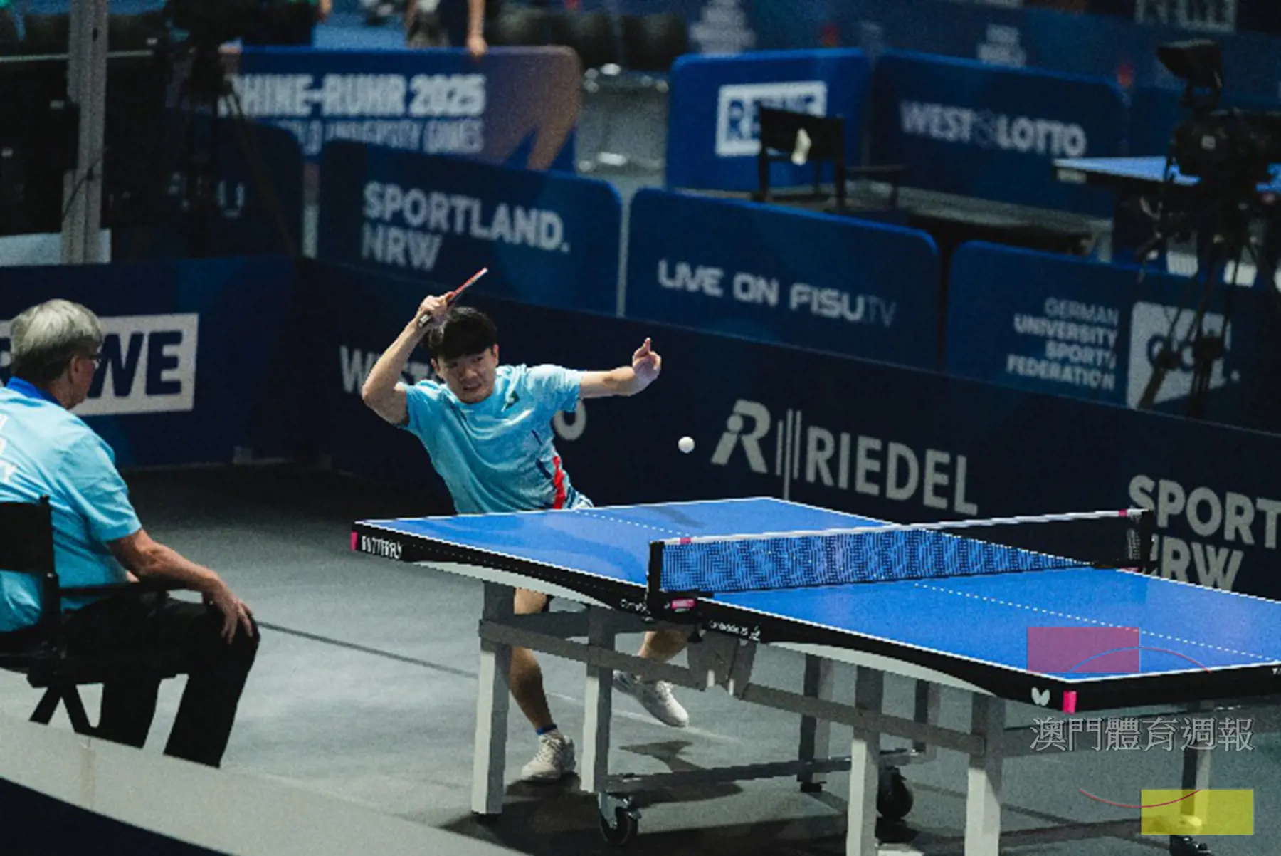 何存照於團體賽乘勝追擊，直落3局擊敗愛爾蘭選手晉級16強.jpg
