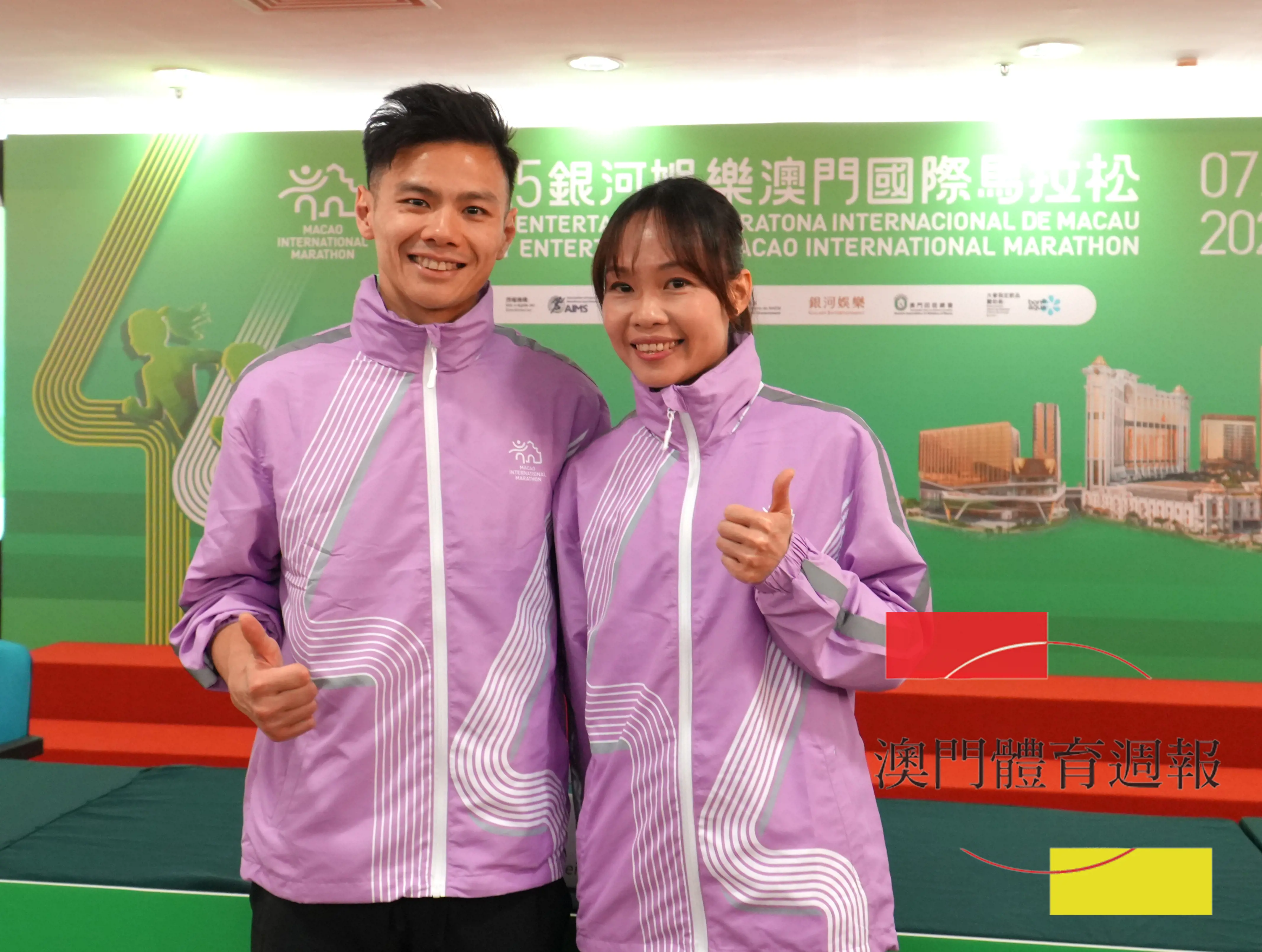 澳門兩名特邀跑手馮瑛瑋(左)及趙彤彤。.JPG